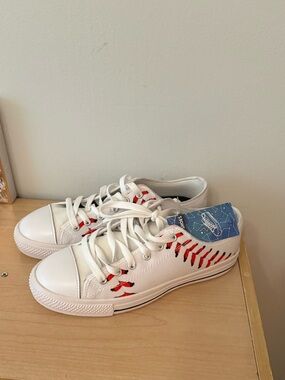NEW Baseball Stitch Canvas top Shoes Sneakers Basketball Shoes Women’s US 7.5